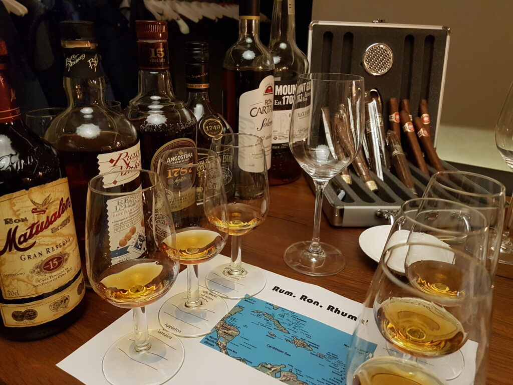 raise your spirits, Verkostung, Spirituosen, Rum, Rumtasting, Tasting