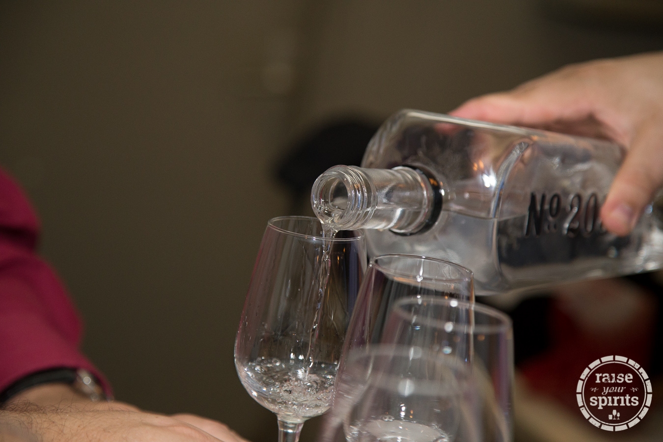 Gin, Verkostung, Tasting, Einschenken